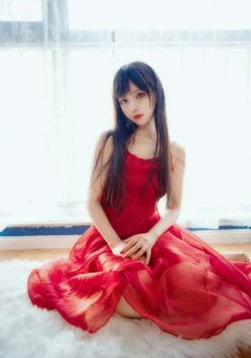 《钢铁魔女》